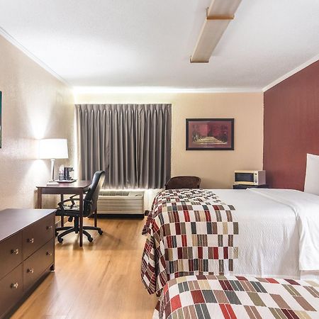 Red Roof Inn Ashtabula - Austinburg Екстер'єр фото