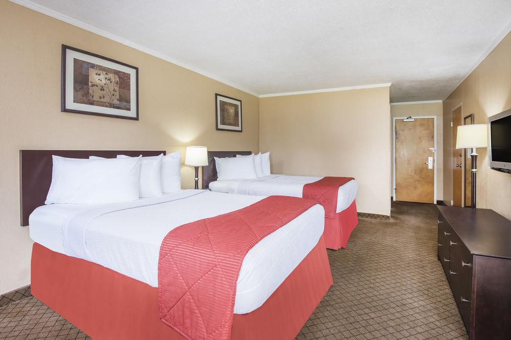 Red Roof Inn Ashtabula - Austinburg Екстер'єр фото