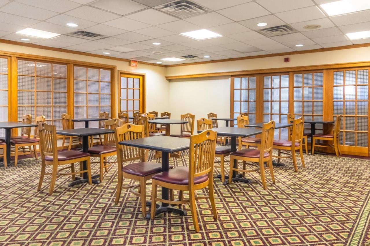 Red Roof Inn Ashtabula - Austinburg Екстер'єр фото