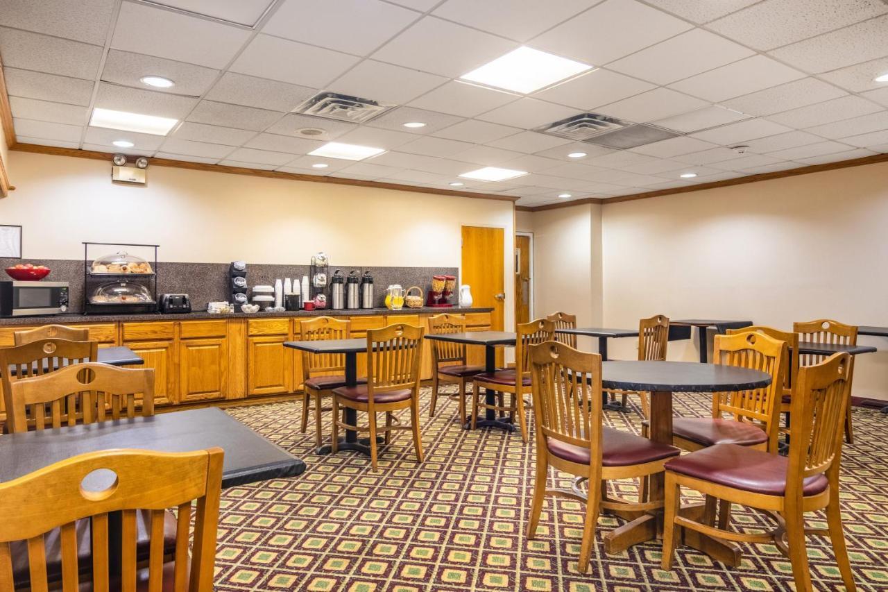 Red Roof Inn Ashtabula - Austinburg Екстер'єр фото