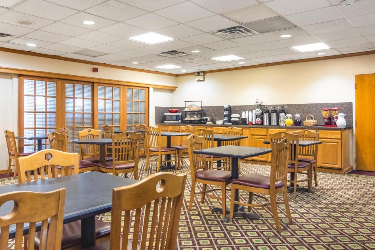 Red Roof Inn Ashtabula - Austinburg Екстер'єр фото