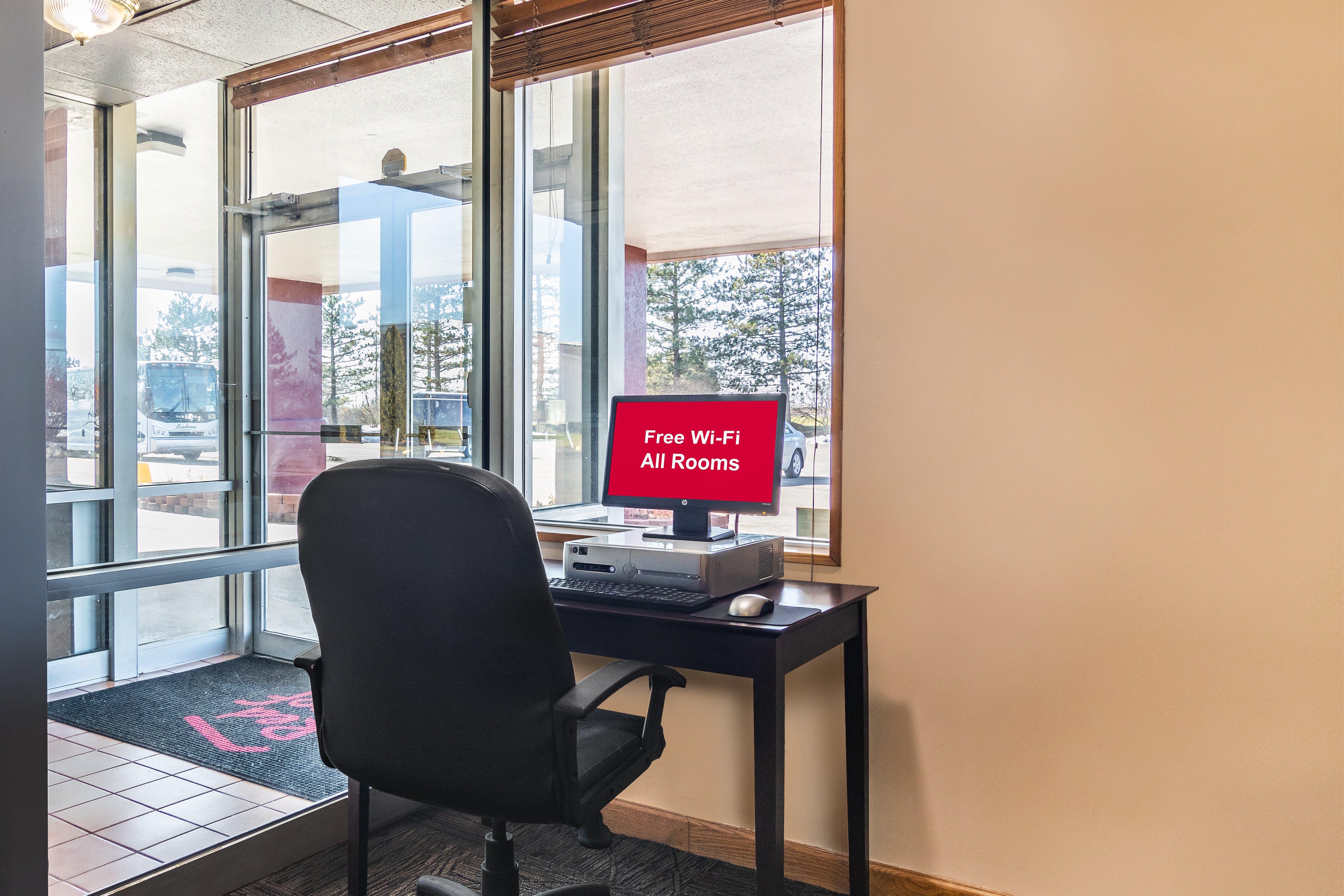 Red Roof Inn Ashtabula - Austinburg Екстер'єр фото